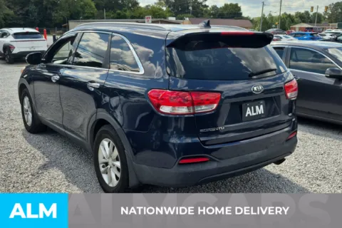 More photos of 2017 Kia Sorento LX at ALM Hyundai Florence, SC