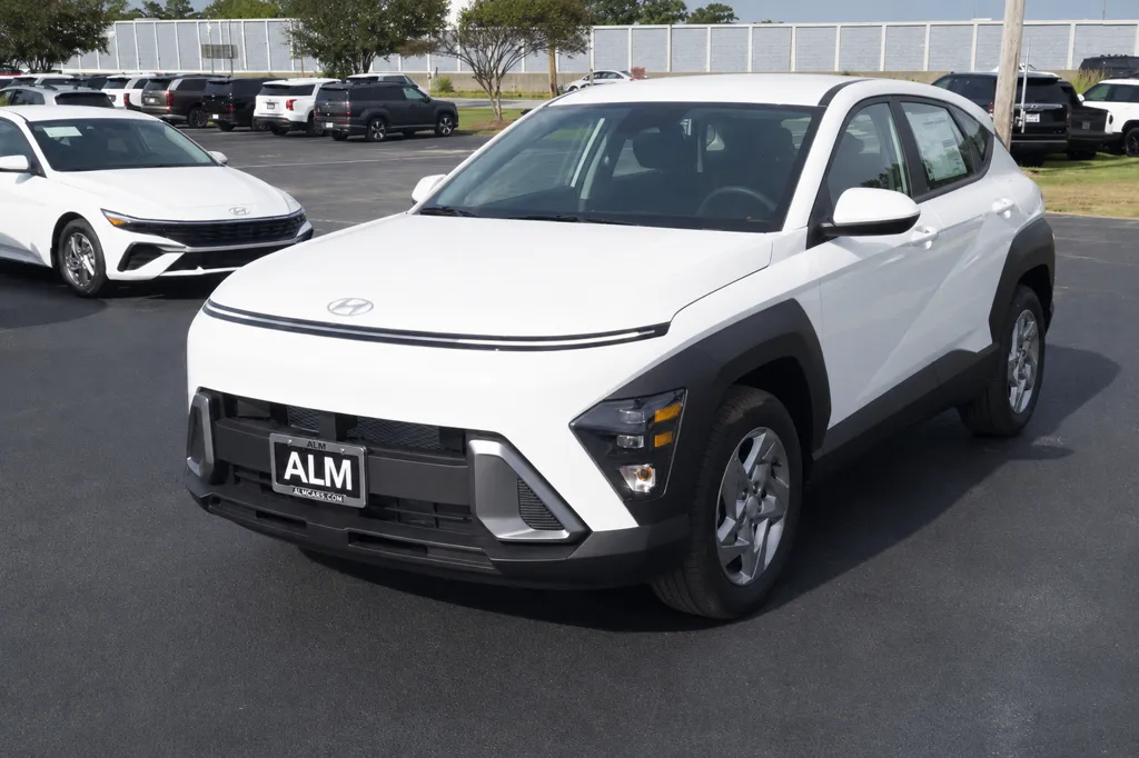 2027 Hyundai Kona SE