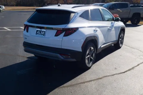 More photos of 2026 Hyundai Tucson SEL at ALM Hyundai Florence, SC