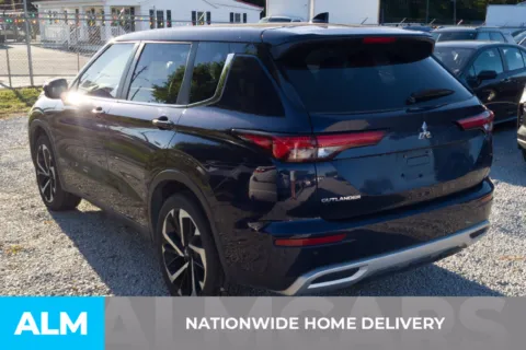 More photos of 2024 Mitsubishi Outlander SE at ALM Hyundai Florence, SC