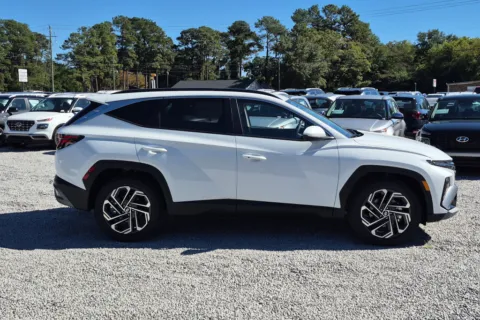 More photos of 2026 Hyundai Tucson SEL Plus at ALM Hyundai Florence, SC