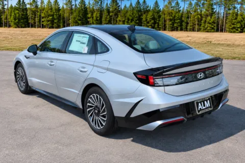 More photos of 2026 Hyundai Sonata Hybrid SEL at ALM Hyundai Florence, SC