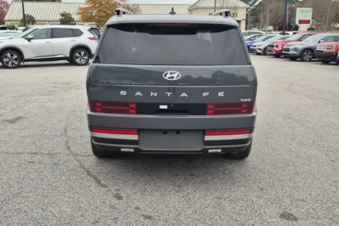 More photos of 2027 Hyundai Santa Fe Hybrid SEL at ALM Hyundai Florence, SC
