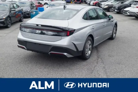 More photos of 2025 Hyundai Sonata SE at ALM Hyundai Florence, SC