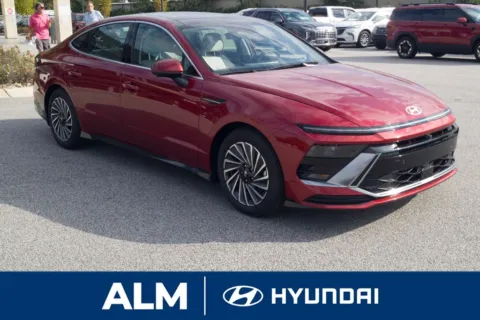 Another view of 2025 Hyundai Sonata Hybrid Limited for sale in Florence, SC at ALM Hyundai Florence