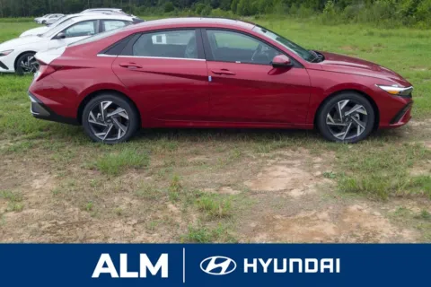 More photos of 2025 Hyundai Elantra Limited at ALM Hyundai Florence, SC