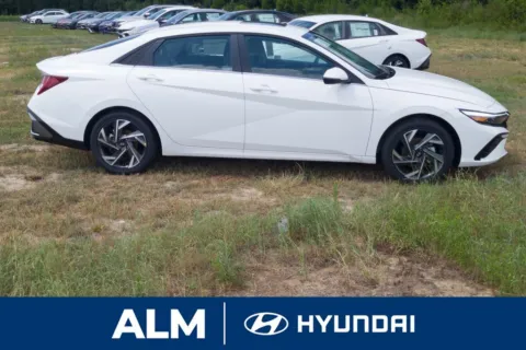 More photos of 2025 Hyundai Elantra Limited at ALM Hyundai Florence, SC