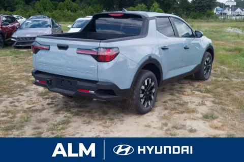 More photos of 2025 Hyundai Santa Cruz SE at ALM Hyundai Florence, SC