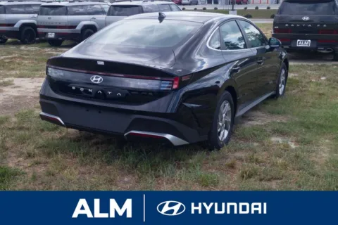More photos of 2025 Hyundai Sonata SE at ALM Hyundai Florence, SC