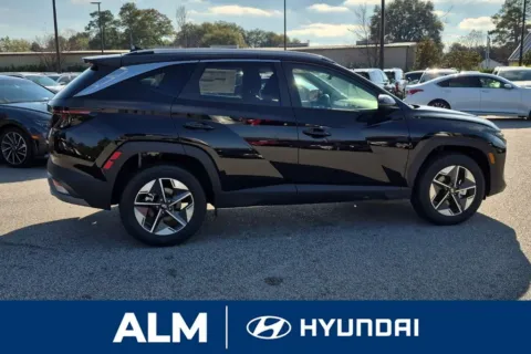 More photos of 2025 Hyundai Tucson Hybrid SEL Convenience at ALM Hyundai Florence, SC