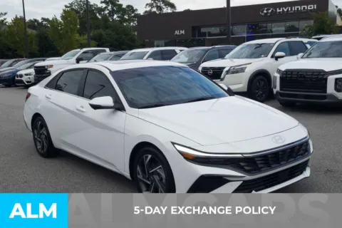 More photos of 2024 Hyundai Elantra Limited at ALM Hyundai Florence, SC