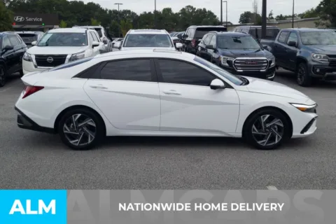 More photos of 2024 Hyundai Elantra Limited at ALM Hyundai Florence, SC