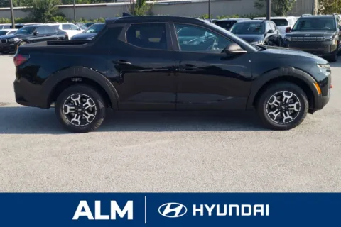 More photos of 2025 Hyundai Santa Cruz XRT at ALM Hyundai Florence, SC