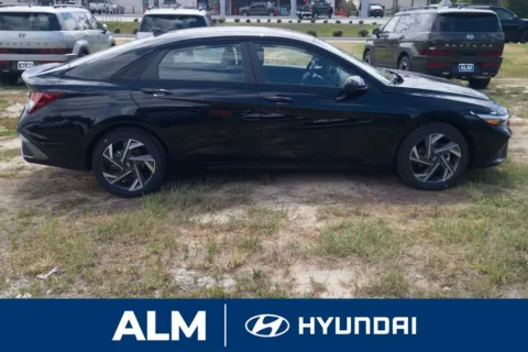 More photos of 2025 Hyundai Elantra SEL Sport at ALM Hyundai Florence, SC