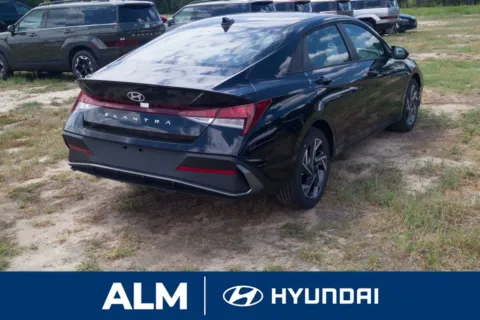 More photos of 2025 Hyundai Elantra SEL Sport at ALM Hyundai Florence, SC