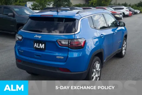 More photos of 2022 Jeep Compass Latitude Lux at ALM Hyundai Florence, SC