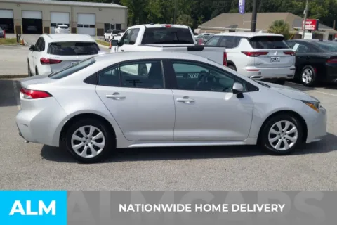 More photos of 2023 Toyota Corolla LE at ALM Hyundai Florence, SC
