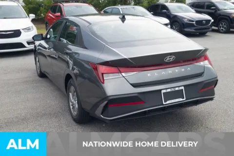 More photos of 2025 Hyundai Elantra SE at ALM Hyundai Florence, SC