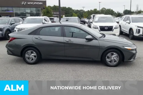 More photos of 2025 Hyundai Elantra SE at ALM Hyundai Florence, SC
