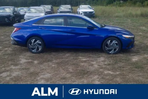 More photos of 2025 Hyundai Elantra Limited at ALM Hyundai Florence, SC
