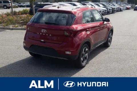 More photos of 2025 Hyundai Venue Limited at ALM Hyundai Florence, SC