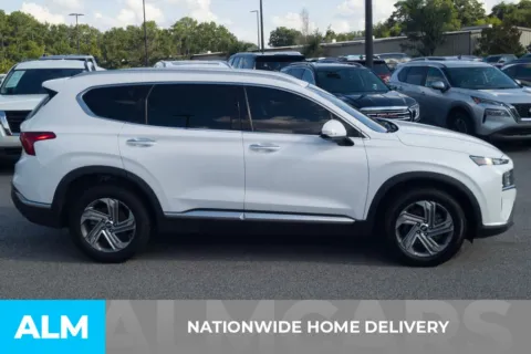 More photos of 2021 Hyundai Santa Fe SEL at ALM Hyundai Florence, SC