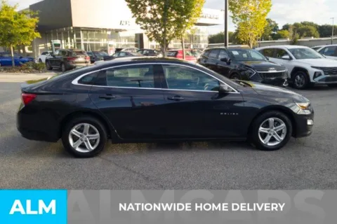 More photos of 2023 Chevrolet Malibu LT at ALM Hyundai Florence, SC