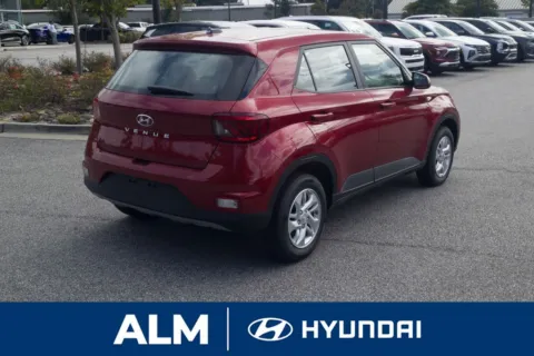 More photos of 2025 Hyundai Venue SE at ALM Hyundai Florence, SC