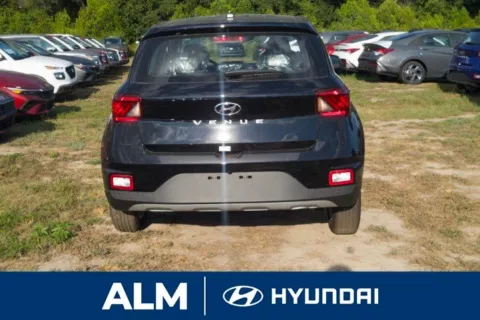 More photos of 2025 Hyundai Venue SE at ALM Hyundai Florence, SC