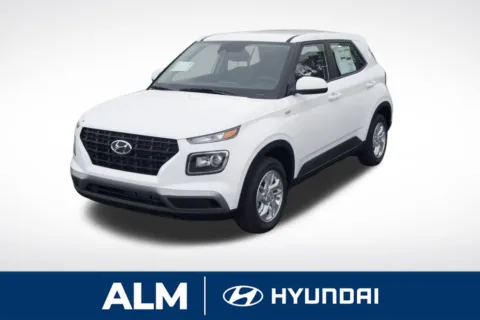 White 2025 Hyundai Venue SE for sale in Florence, SC