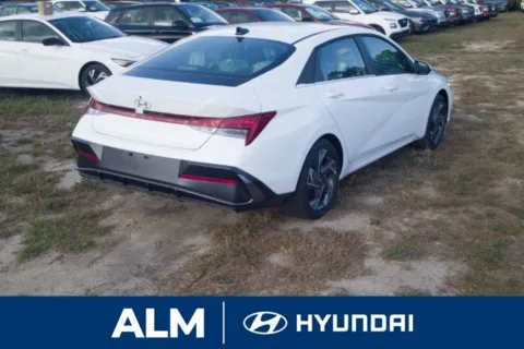 More photos of 2025 Hyundai Elantra Limited at ALM Hyundai Florence, SC