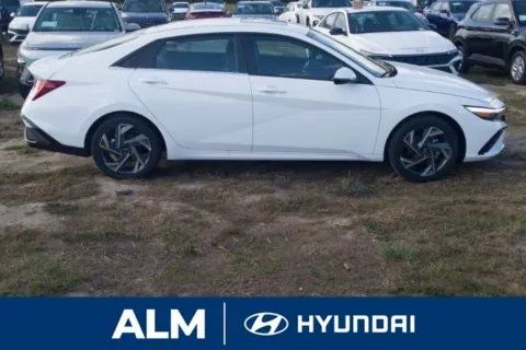 More photos of 2025 Hyundai Elantra Limited at ALM Hyundai Florence, SC
