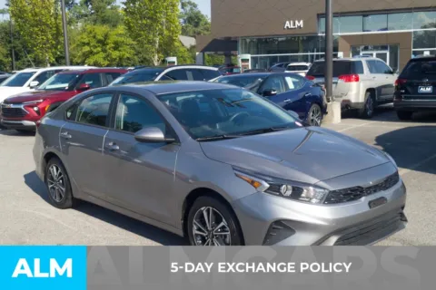 More photos of 2023 Kia Forte LXS at ALM Hyundai Florence, SC