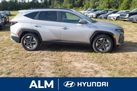 More photos of 2026 Hyundai Tucson SEL at ALM Hyundai Florence, SC