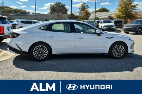 More photos of 2025 Hyundai Sonata Hybrid Limited at ALM Hyundai Florence, SC