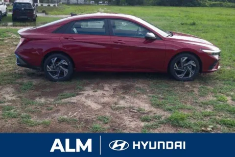 More photos of 2025 Hyundai Elantra SEL Sport at ALM Hyundai Florence, SC