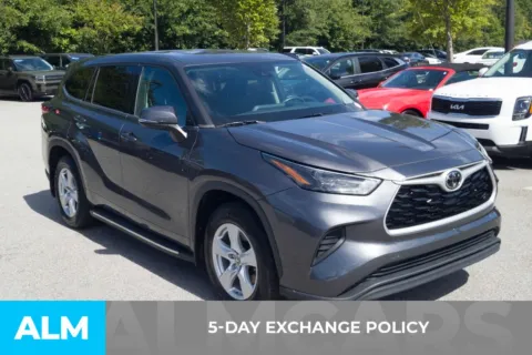 More photos of 2022 Toyota Highlander L at ALM Hyundai Florence, SC