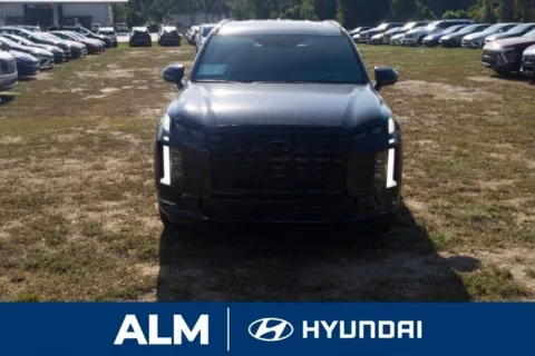 Photos of 2025 Hyundai Palisade Calligraphy Night Edition for sale in Florence, SC at ALM Hyundai Florence