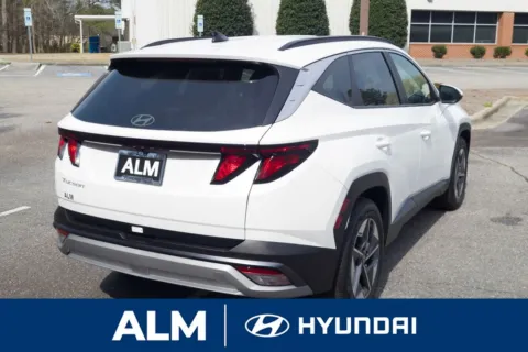 More photos of 2025 Hyundai Tucson SEL at ALM Hyundai Florence, SC