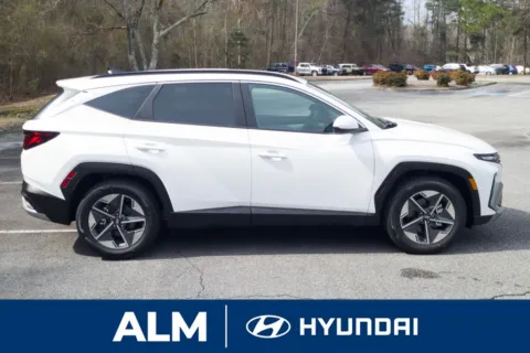 More photos of 2025 Hyundai Tucson SEL at ALM Hyundai Florence, SC