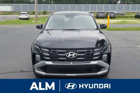 Photos of 2026 Hyundai Tucson SE for sale in Florence, SC at ALM Hyundai Florence