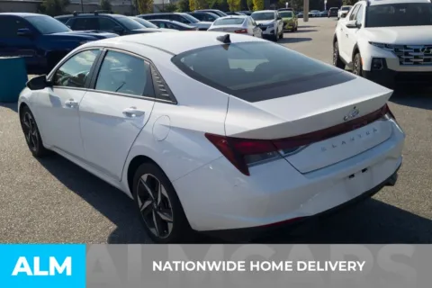 More photos of 2023 Hyundai Elantra SEL at ALM Hyundai Florence, SC