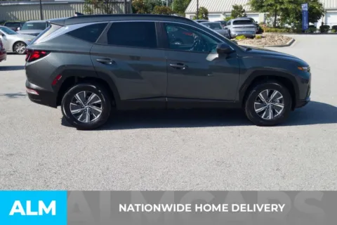 More photos of 2024 Hyundai Tucson Hybrid Blue at ALM Hyundai Florence, SC