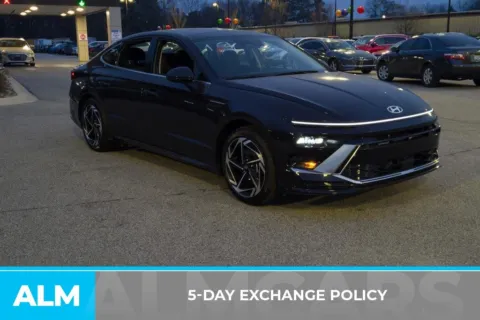More photos of 2024 Hyundai Sonata SEL at ALM Hyundai Florence, SC