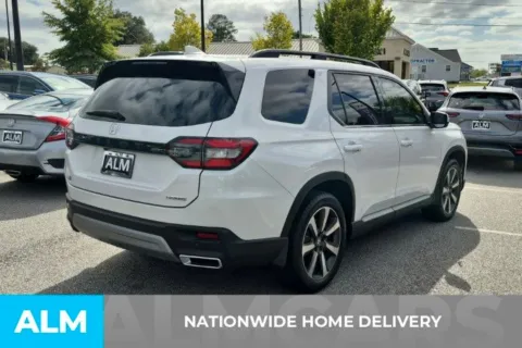 More photos of 2025 Honda Pilot Touring at ALM Hyundai Florence, SC