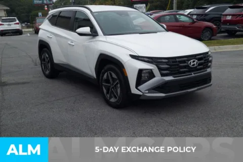 More photos of 2025 Hyundai Tucson SEL at ALM Hyundai Florence, SC