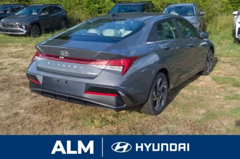 More photos of 2025 Hyundai Elantra Limited at ALM Hyundai Florence, SC