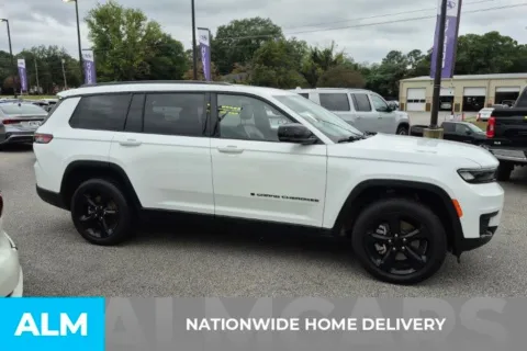 More photos of 2023 Jeep Grand Cherokee L Altitude at ALM Hyundai Florence, SC