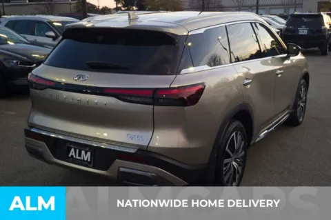 More photos of 2023 INFINITI QX60 Sensory at ALM Hyundai Florence, SC