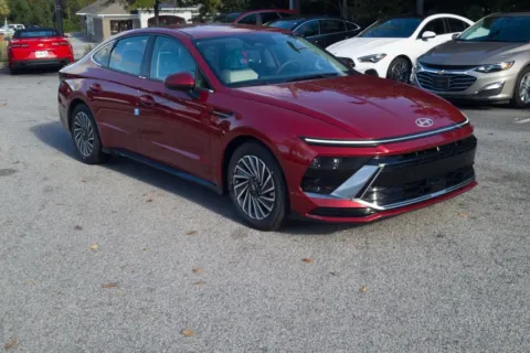 Another view of 2025 Hyundai Sonata Hybrid SEL for sale in Florence, SC at ALM Hyundai Florence